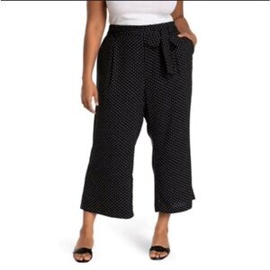 White Stag stretch woman cotton high rise black white polka dot cropped pants